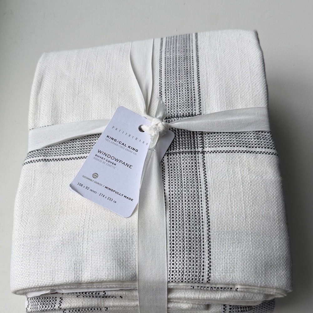NWT Pottery Barn King windowpane duvet